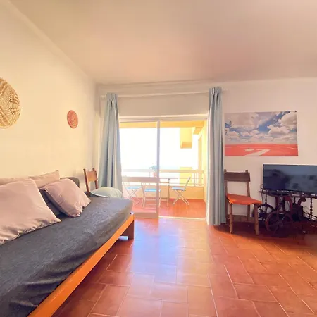 Rocha Front House Apartment